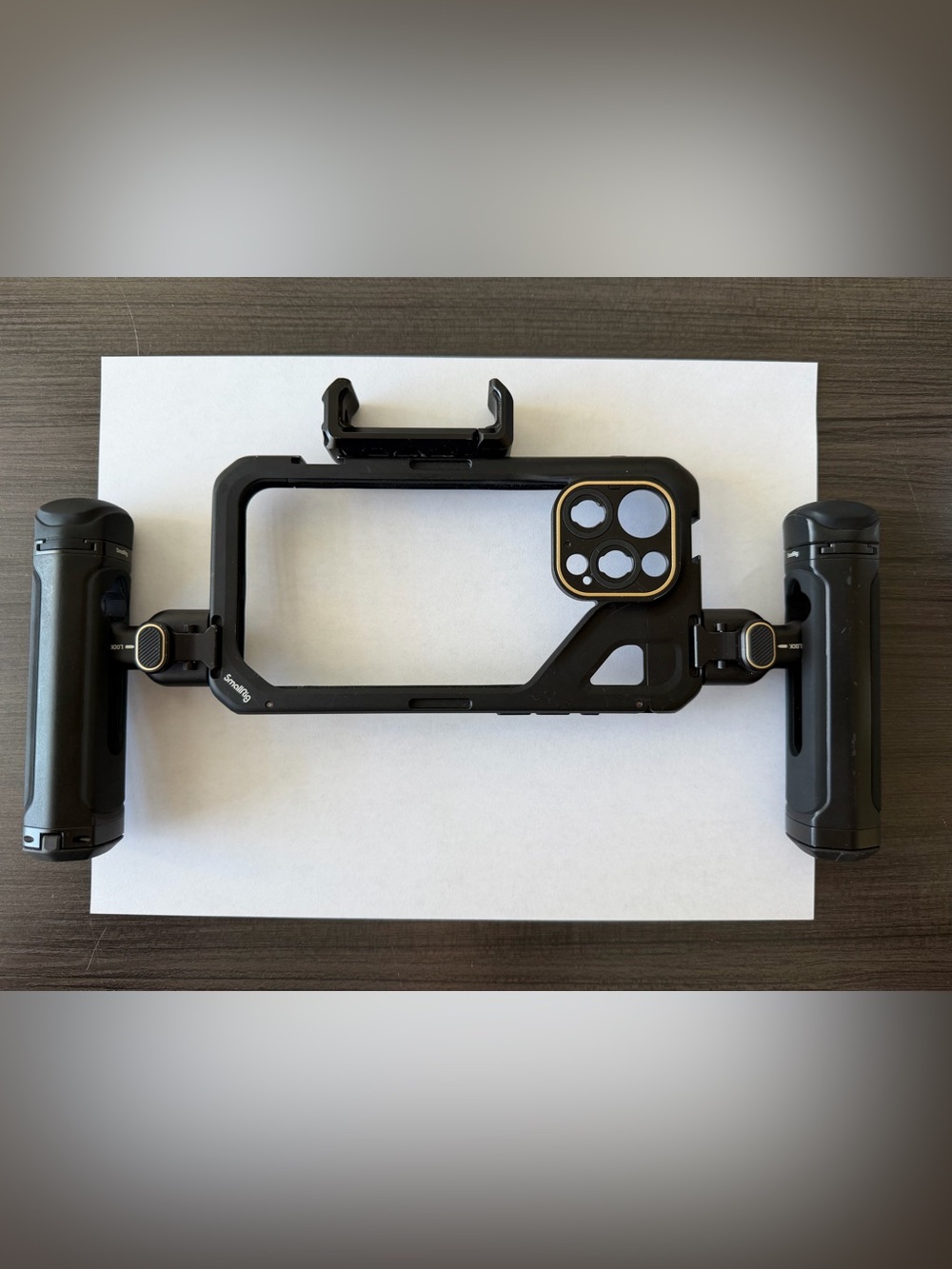 SmallRig iPhone 15 Pro Max Cage Brandon Li Edition HawkLock Handles Neewer Mount